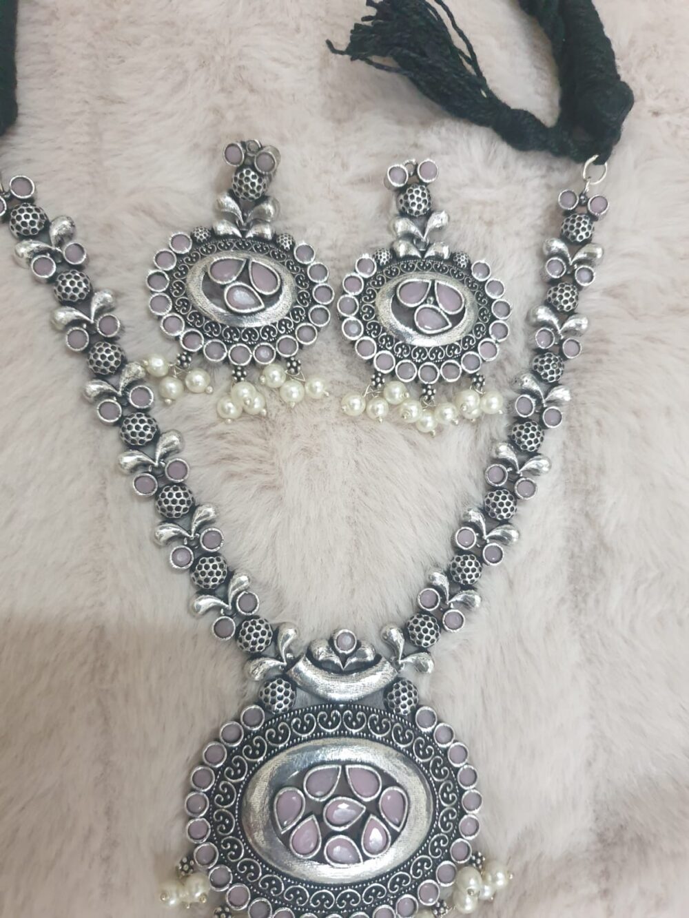 Antique Silver Pendant Set with Lilac Stones