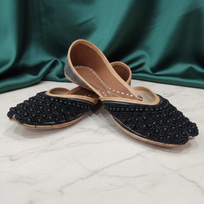 Monochrome Pearl & Bead Juttis